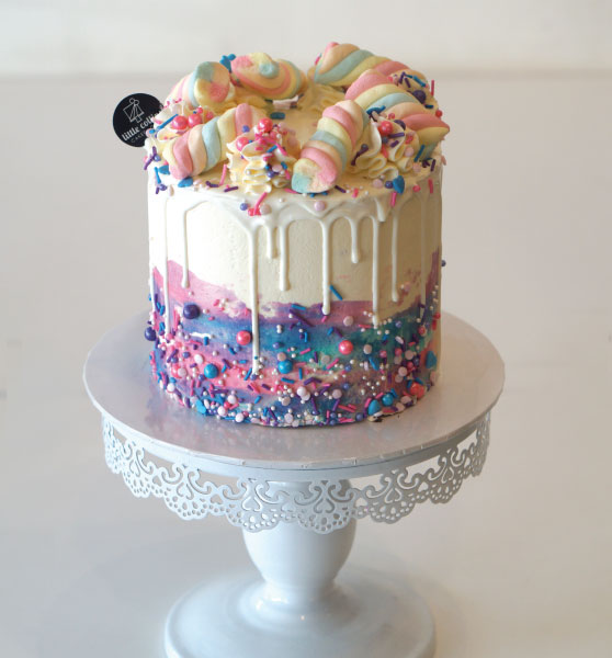 Marshmallow Dream customized cake